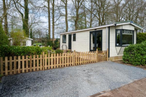 Hotel chique chalet met zicht over de weilanden op de Veluwe